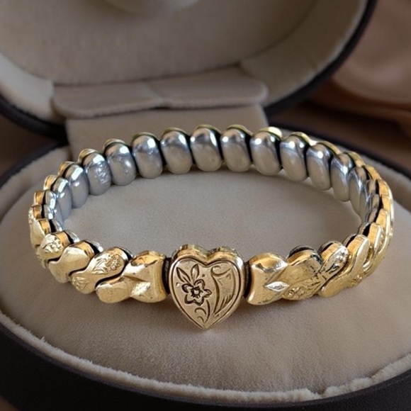 Foster Jewelry - WWII Sweetheart Gold Filled Expansion Bracelet – Foster 12K GF, Petite Fit 4-5”